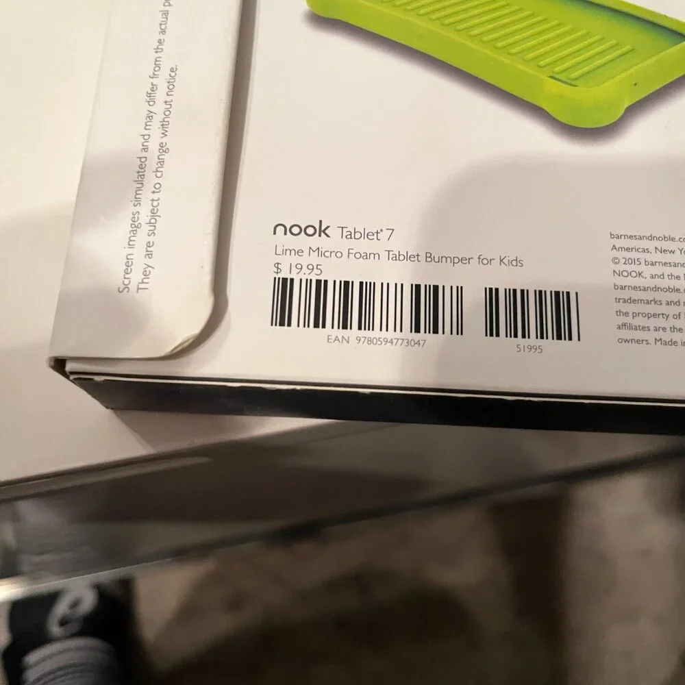 Tablet Bumper for a Kid's Nook T (GREEN) (book/x/NEW) (For 7
